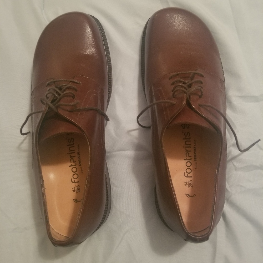 Men's dress shoes